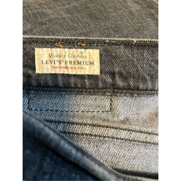 Levi’s Gray Wedgie Straight Leg Button Fly Jeans Size 6/28 - Picture 3 of 7